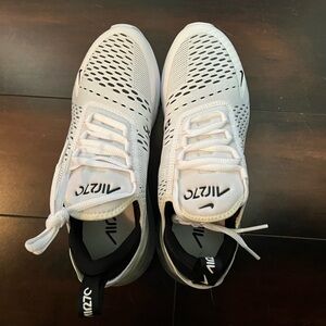 Nike Air Max 270